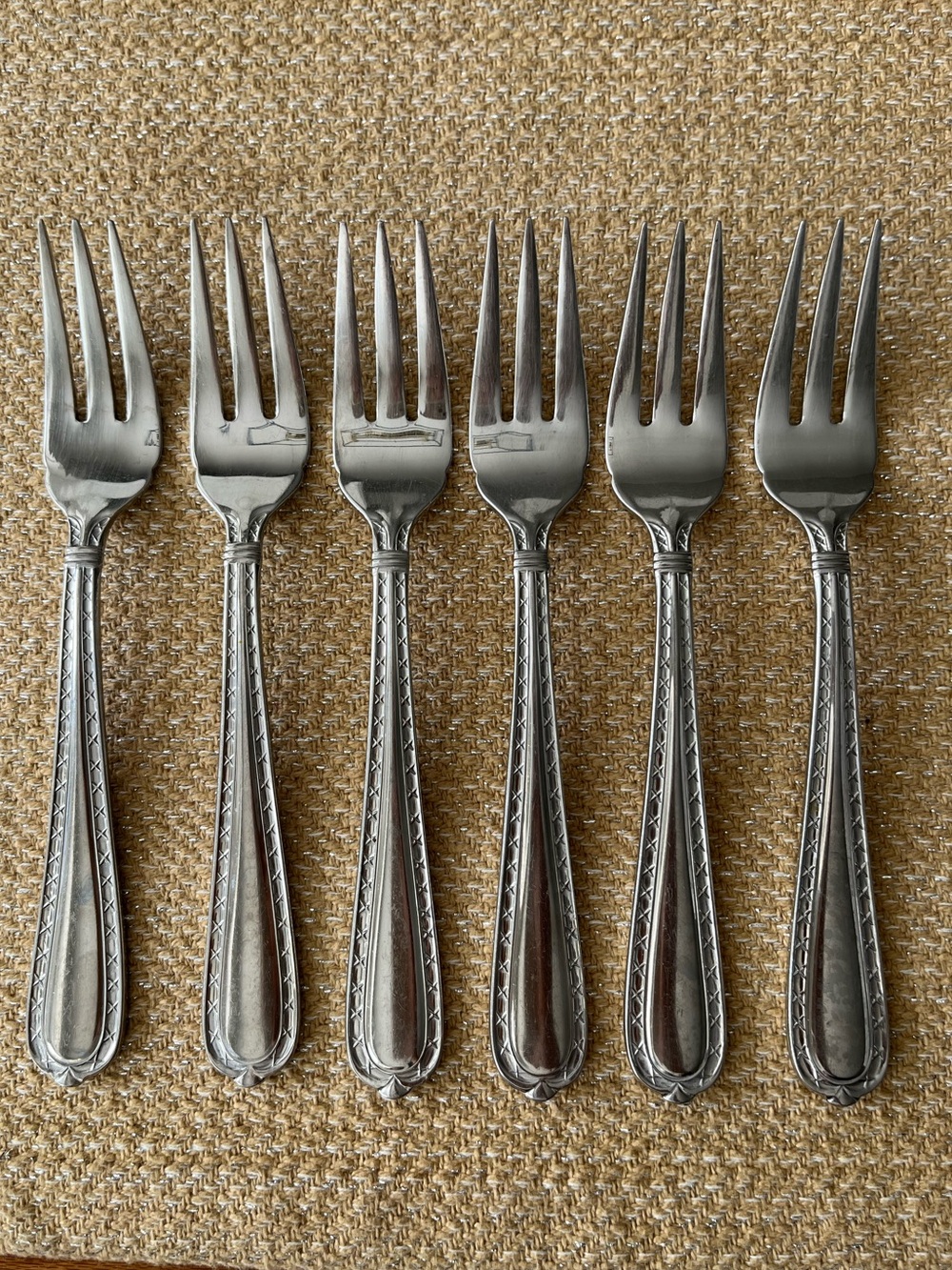 HAMPTON NOBILITY STAINLESS Salad Forks (6)